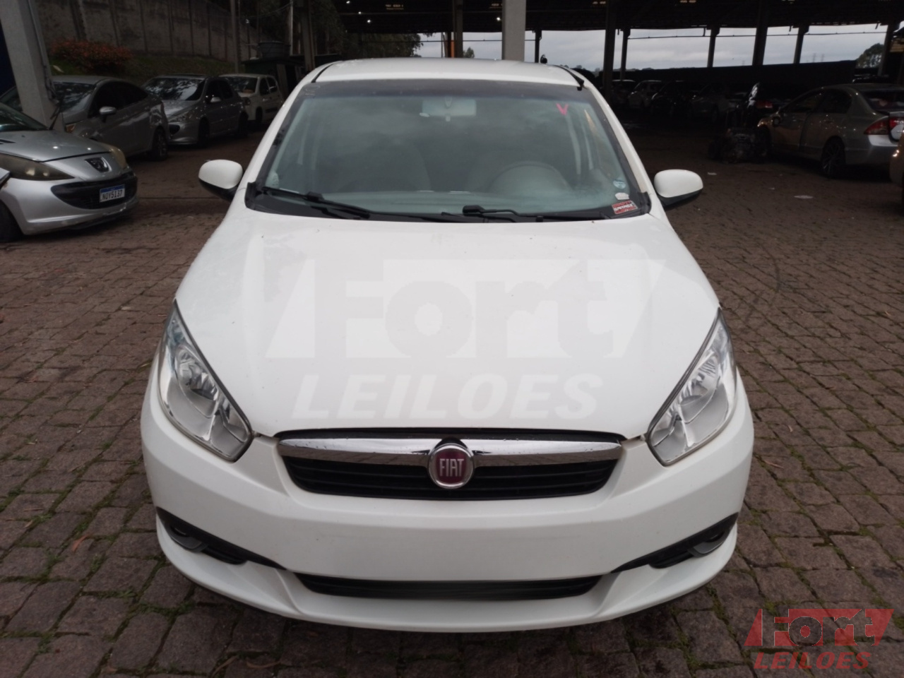 LOTE 37 FIAT/SIENA ESSENCE 1.6 FLEX 2014/2015 